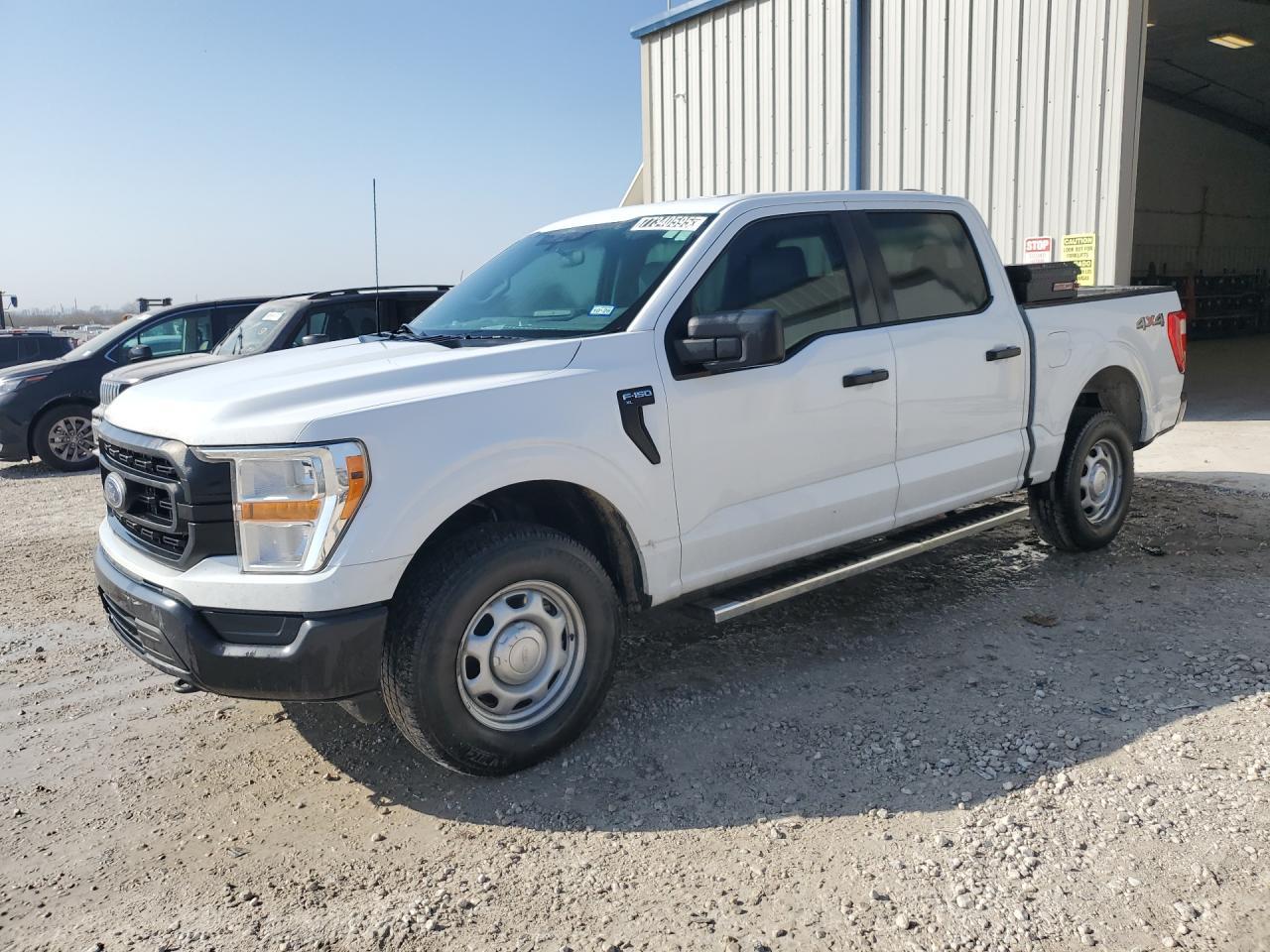منظر 2021 FORD F150 SUPERCREW، زاوية 1
