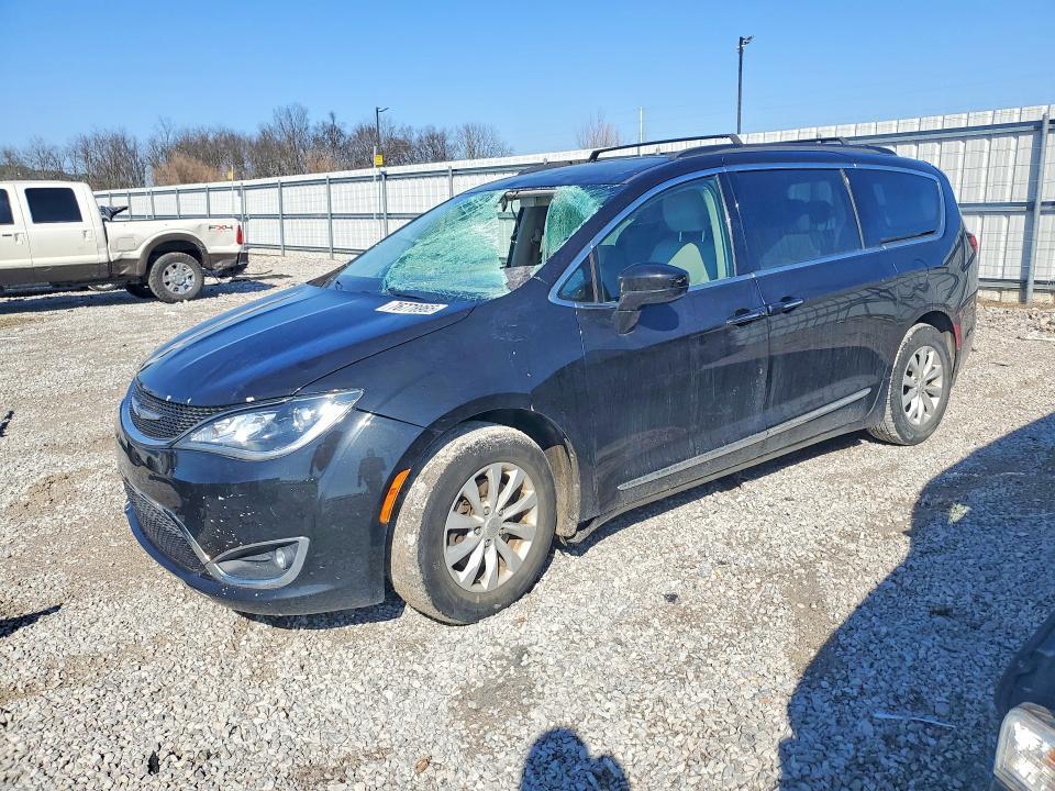 2017 CHRYSLER PACIFICA TOURING L  