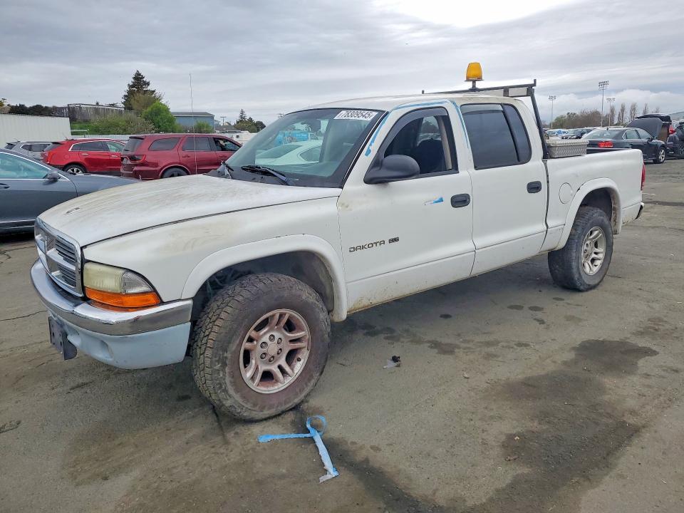 2002 DODGE DAKOTA QUA   