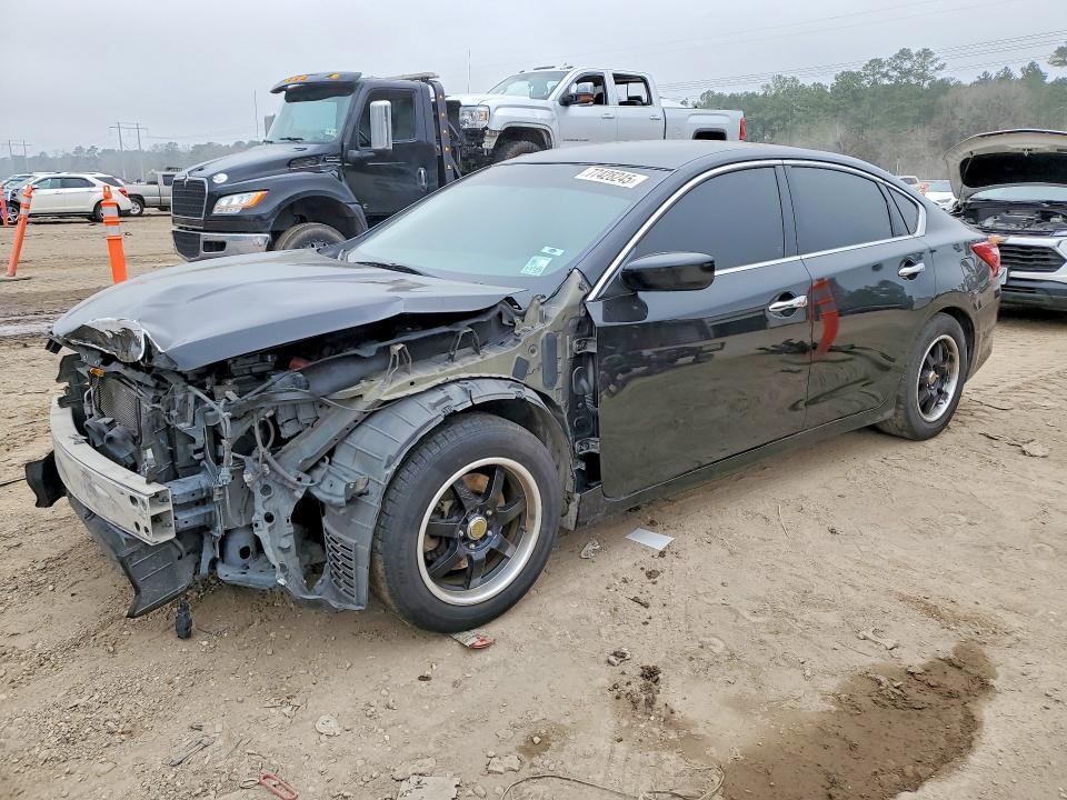 2017 NISSAN ALTIMA 25  