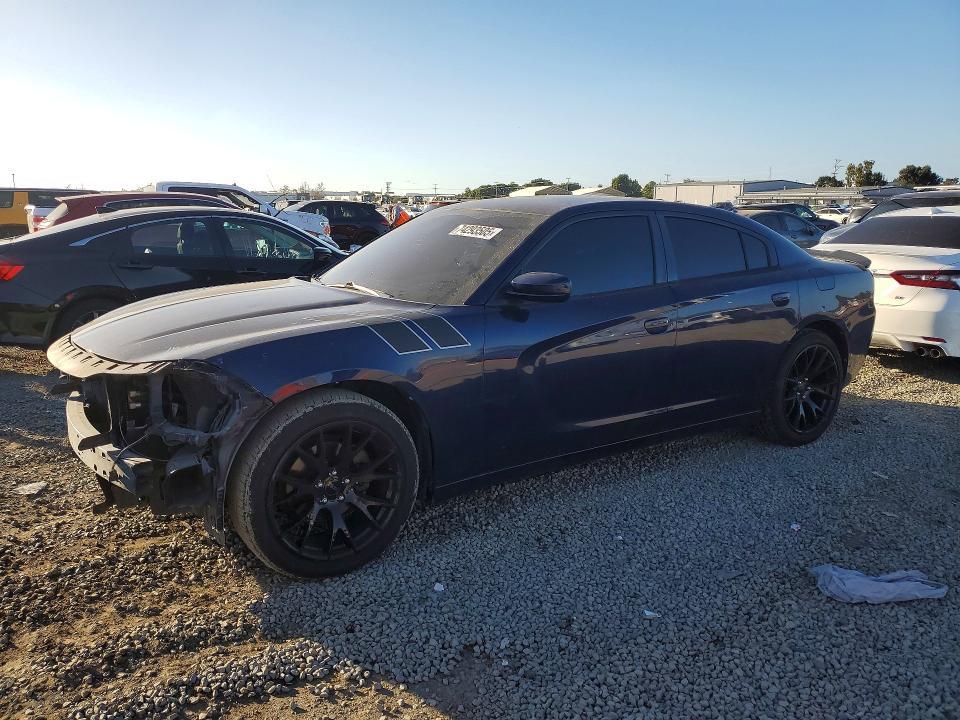 2015 DODGE CHARGER SE  