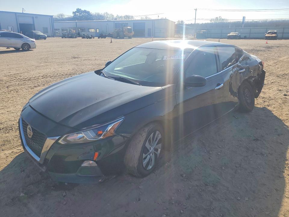 2019 NISSAN ALTIMA S  
