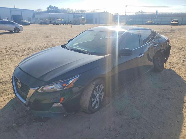 2019 NISSAN ALTIMA S  