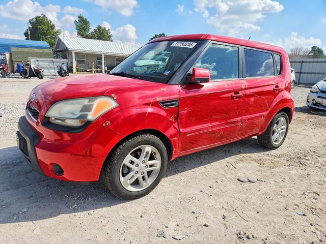 2011 KIA SOUL +  
