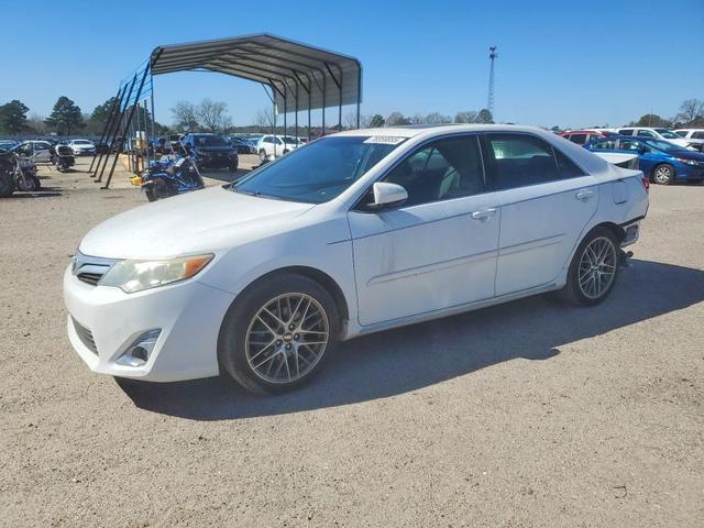 2012 TOYOTA CAMRY SE  