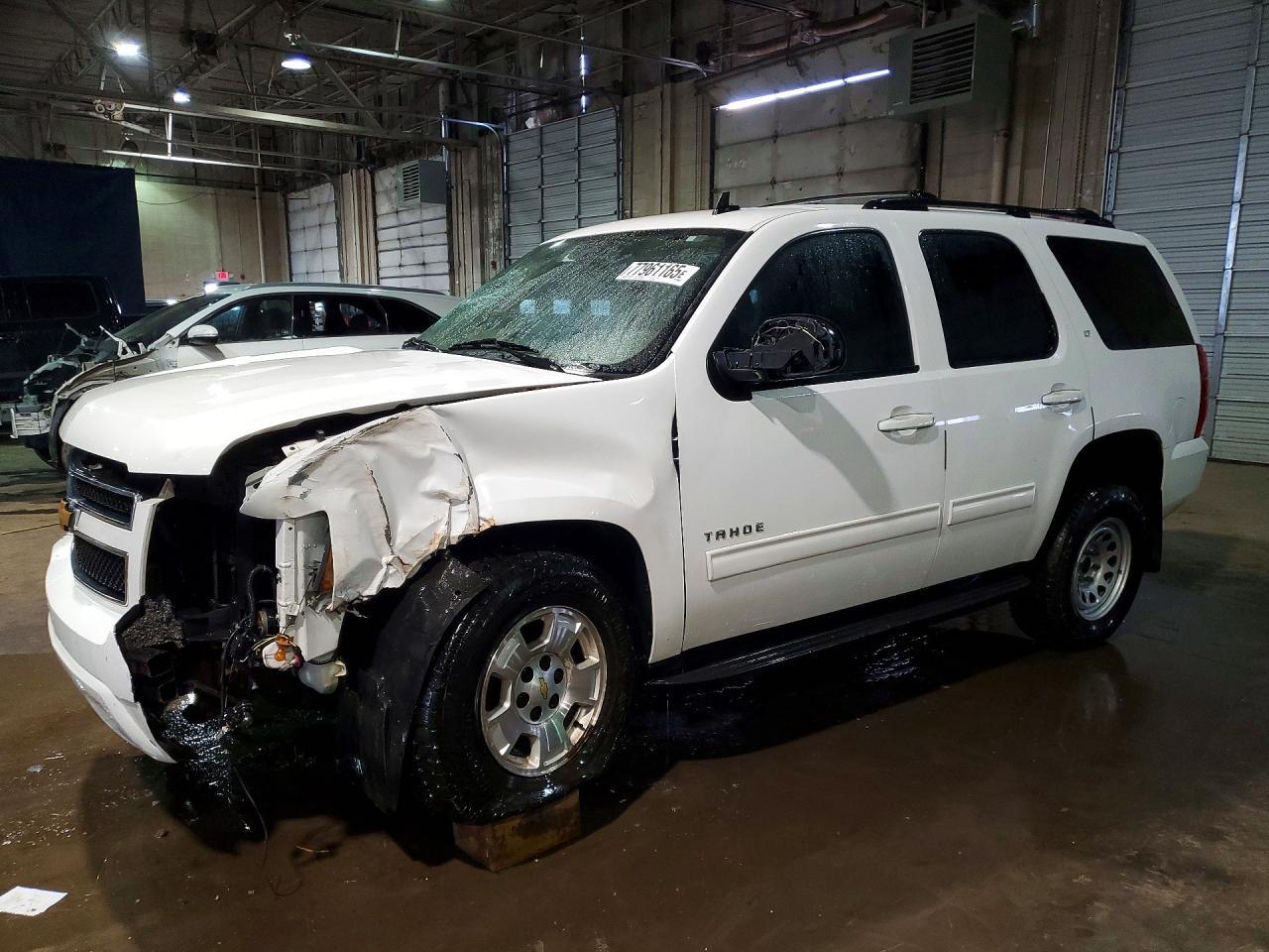 Vista de 2012 CHEVROLET TAHOE K1500 LT, ángulo 1