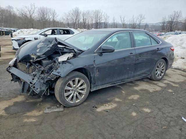 2016 TOYOTA CAMRY XLE  