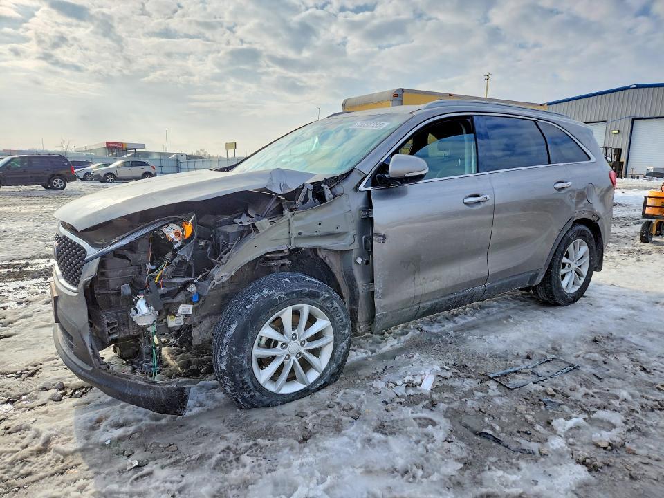 2017 KIA SORENTO LX  