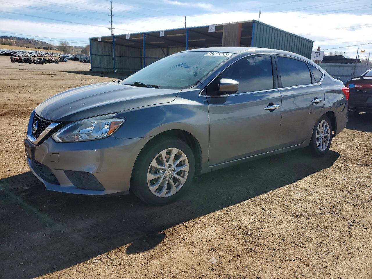 Vue de 2019 NISSAN SENTRA SV, angle 1
