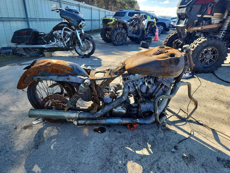 2009 HARLEY-DAVIDSON FXDC   