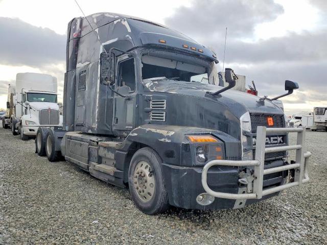 2022 MACK ANTHEM SEMI TRUCK