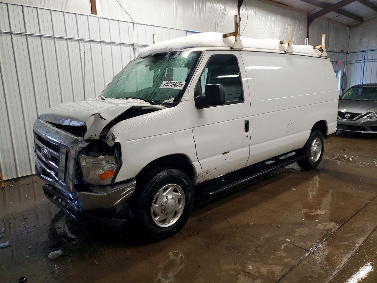 2013 FORD ECONOLINE view, angle 1
