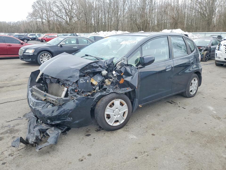 2013 HONDA FIT   