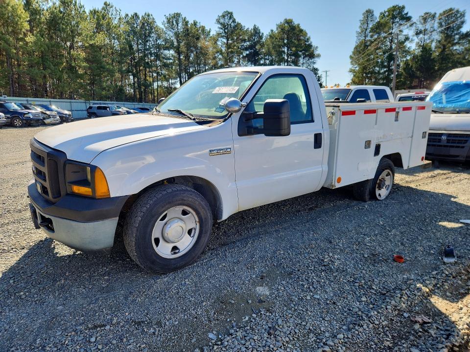 2007 FORD F250 SUPER DUTY UTILITY  SERVICE TRUCK
