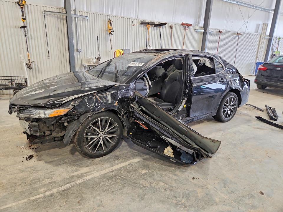 2024 TOYOTA CAMRY   