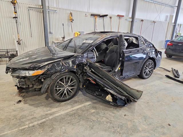 2024 TOYOTA CAMRY   