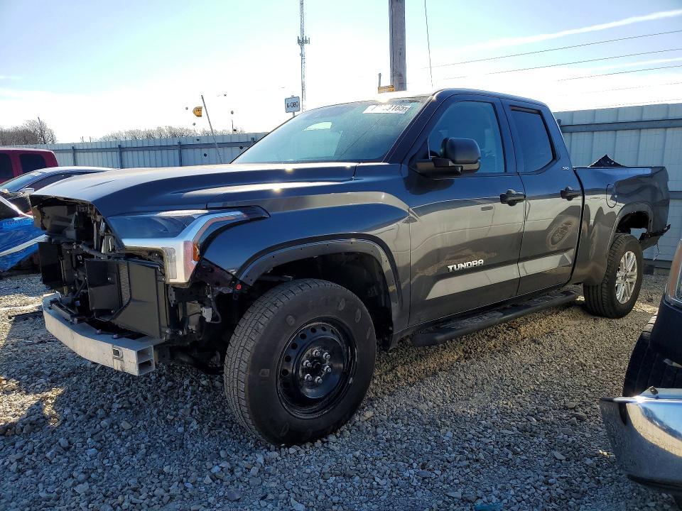 2023 TOYOTA TUNDRA DOUBLE CAB SR  