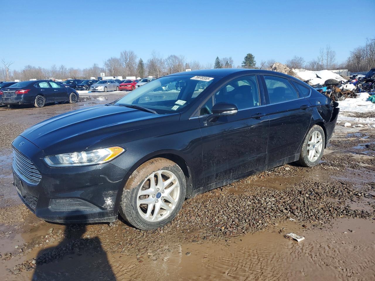 Vue de 2014 FORD FUSION SE, angle 1
