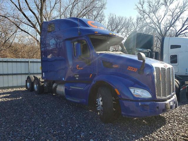 2022 PETERBILT 579 SEMI TRUCK