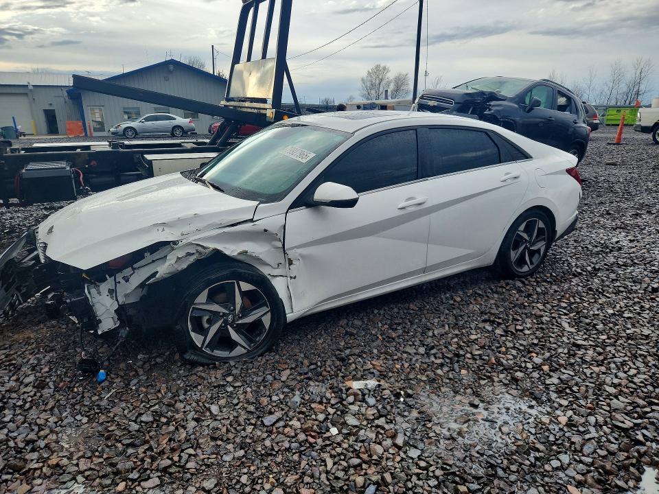 2023 HYUNDAI ELANTRA   