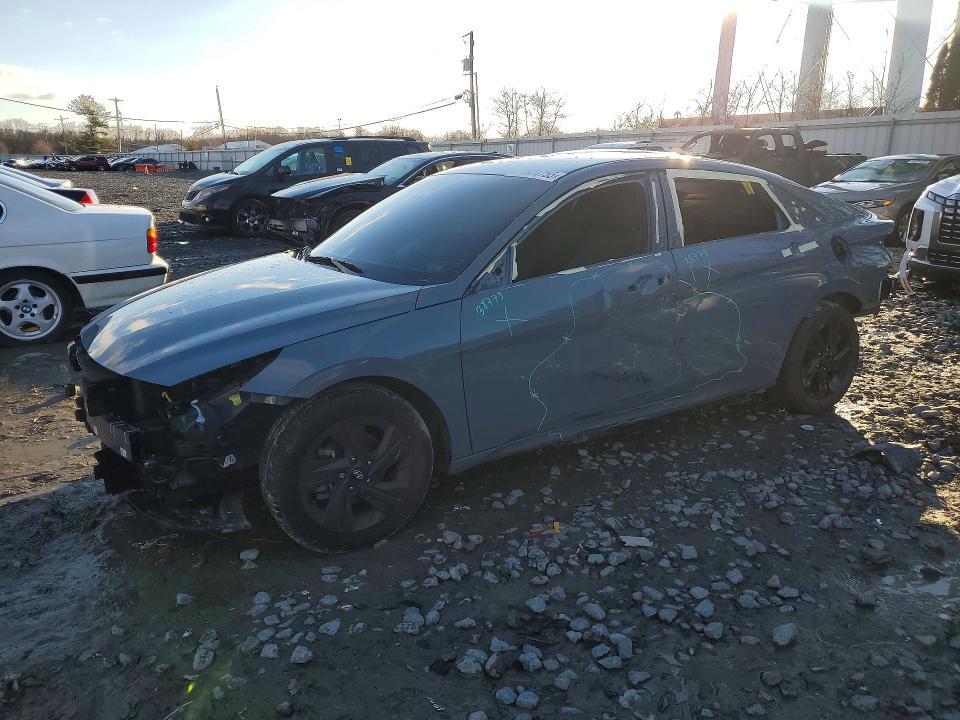 2023 HYUNDAI ELANTRA SEL  