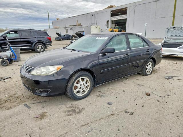 2005 TOYOTA CAMRY STANDARD  