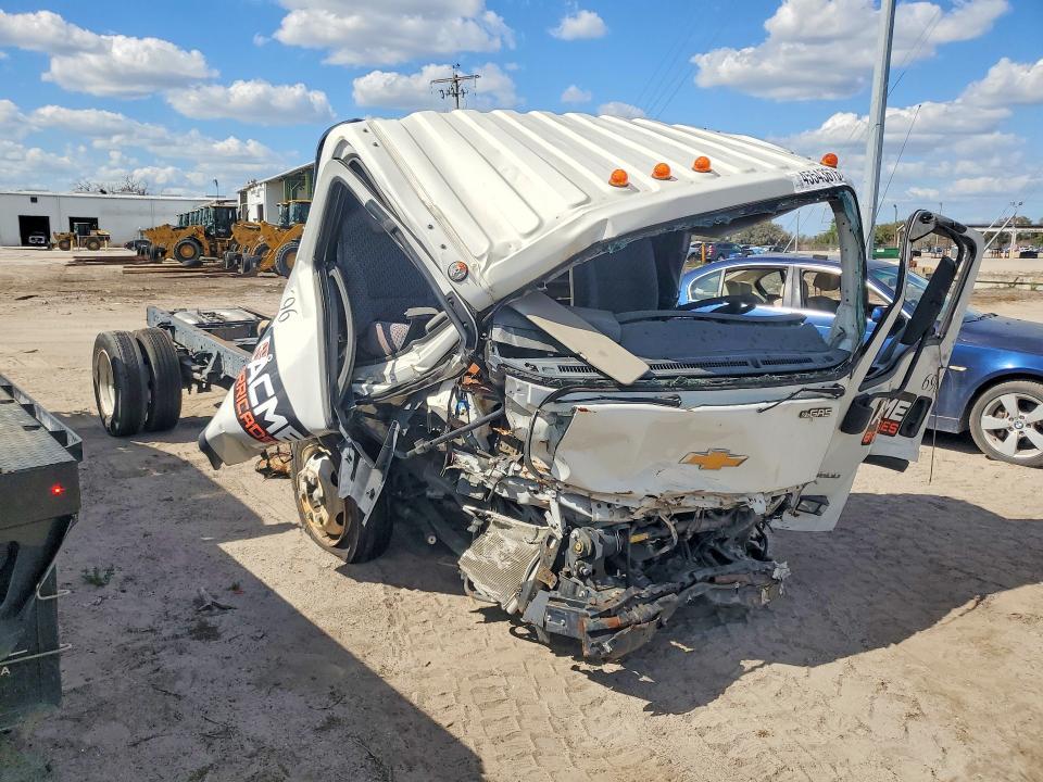 2023 CHEVROLET 4500 TRUCK CAB AND CHASSIS