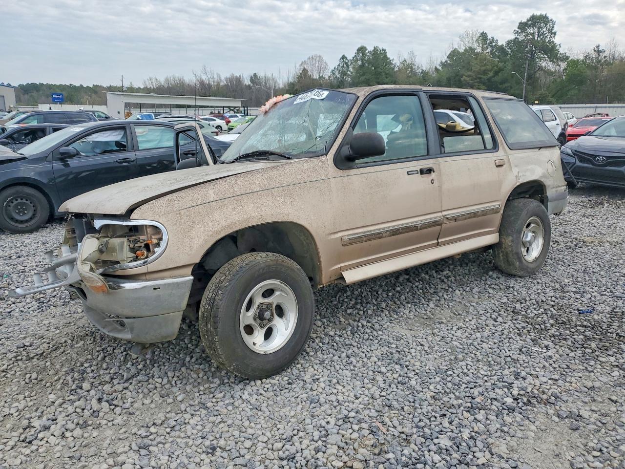منظر 1996 FORD EXPLORER، زاوية 1
