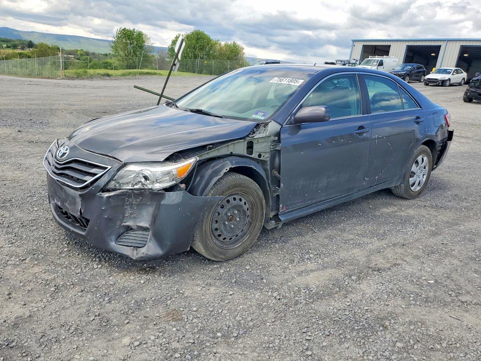 2011 TOYOTA CAMRY BASE  