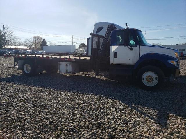 2005 INTERNATIONAL 7400 FLATBED TRUCK