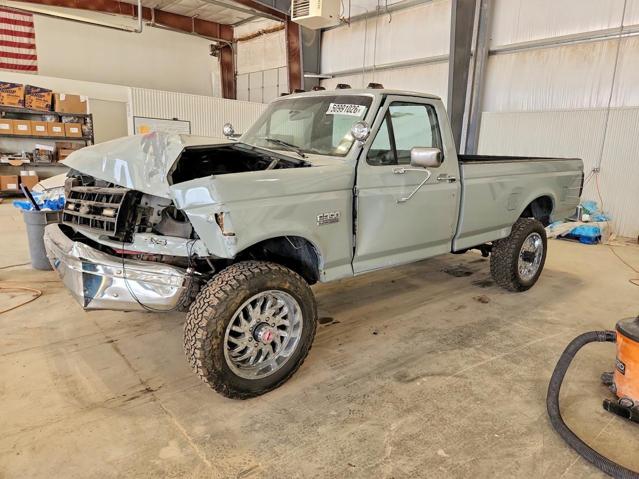 Вид 1989 FORD F350, угол 1