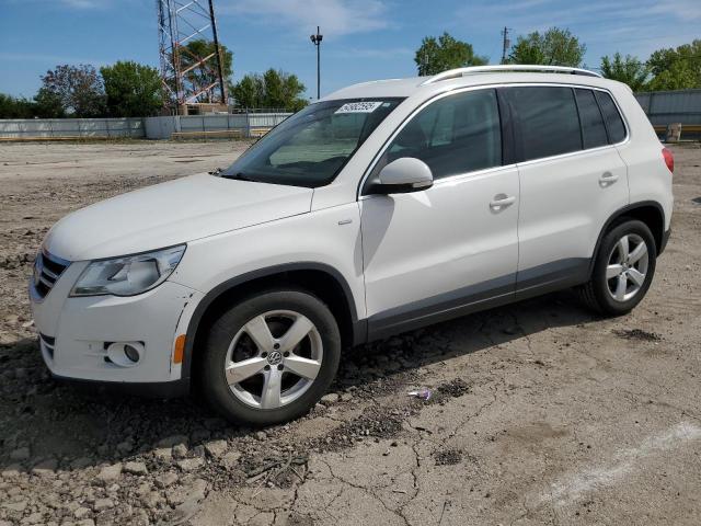 2010 VOLKSWAGEN TIGUAN   