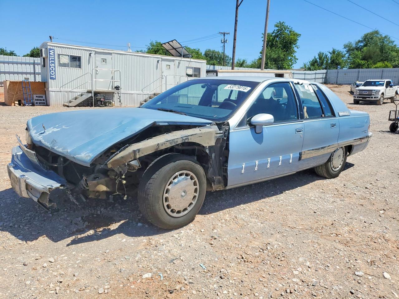 Vue de 1992 BUICK ROADMASTER LIMITED, angle 1