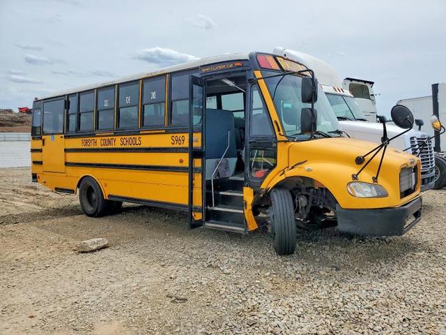 2009 THOMAS SCHOOL BUS