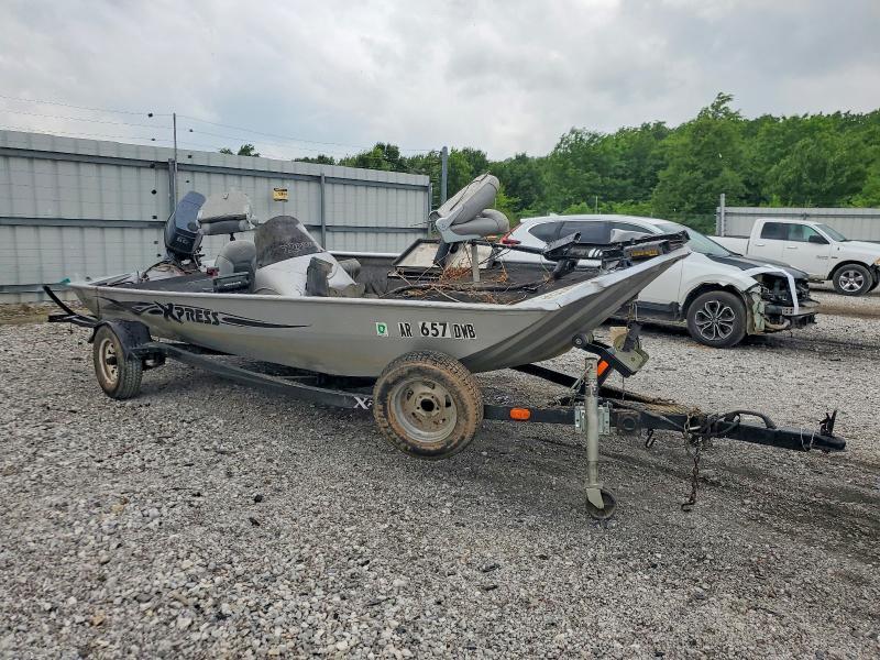 2010 X-PRESS BOAT