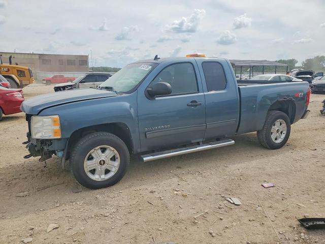2011 CHEVROLET SILVERADO K1500 LT  