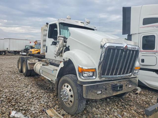 2025 INTERNATIONAL HX520 SEMI TRUCK
