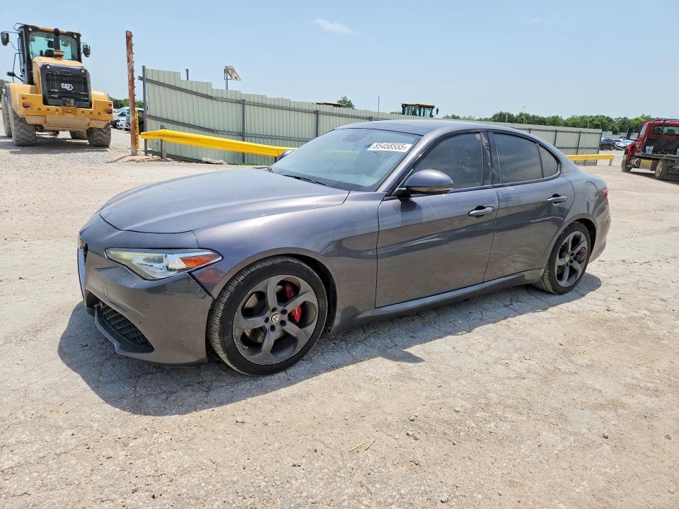 2017 ALFA ROMEO GIULIA   