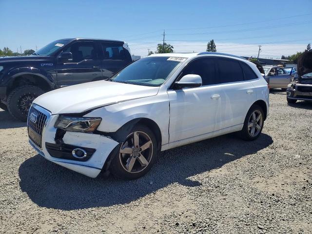 2011 AUDI Q5 PREMIUM PLUS  