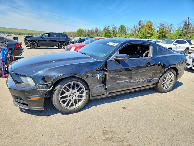 2013 FORD MUSTANG   