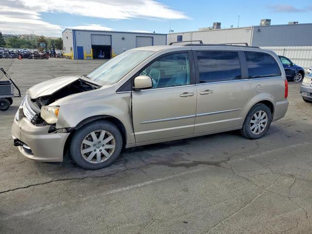 2013 CHRYSLER TOWN & COUNTRY TOURING  