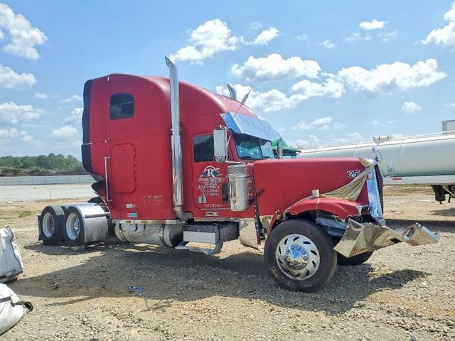 2000 FREIGHTLINER FLD120 SEMI TRUCK
