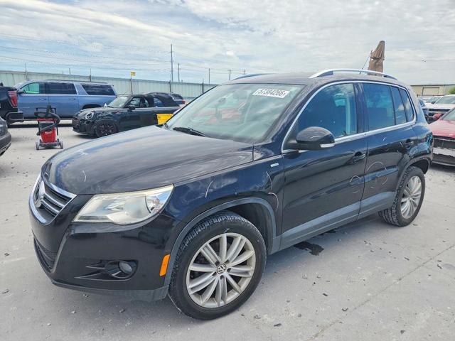 2010 VOLKSWAGEN TIGUAN S  