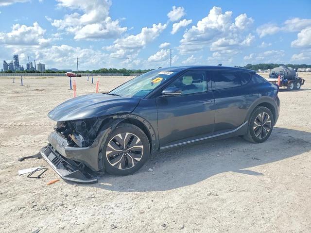 2024 KIA EV6 LIGHT  