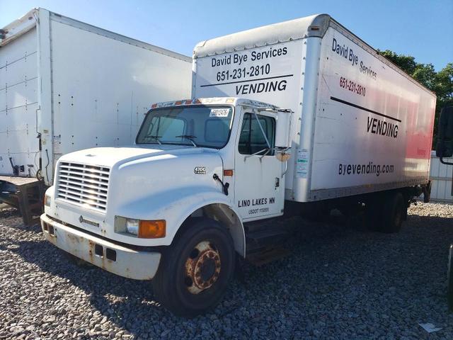 2001 INTERNATIONAL 4700 BOX TRUCK