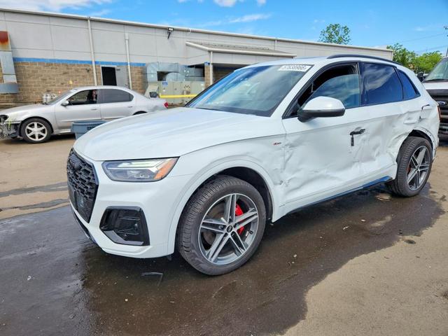 2025 AUDI Q5 E PREMIUM PLUS 55  