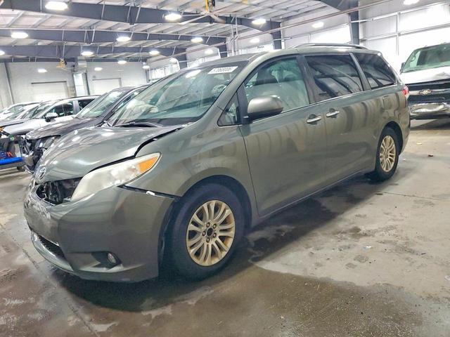 2012 TOYOTA SIENNA XLE 8-PASSENGER  