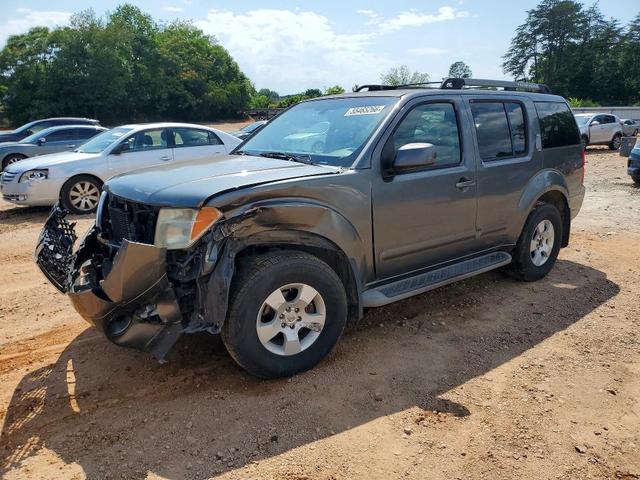 2005 NISSAN PATHFINDER XE  