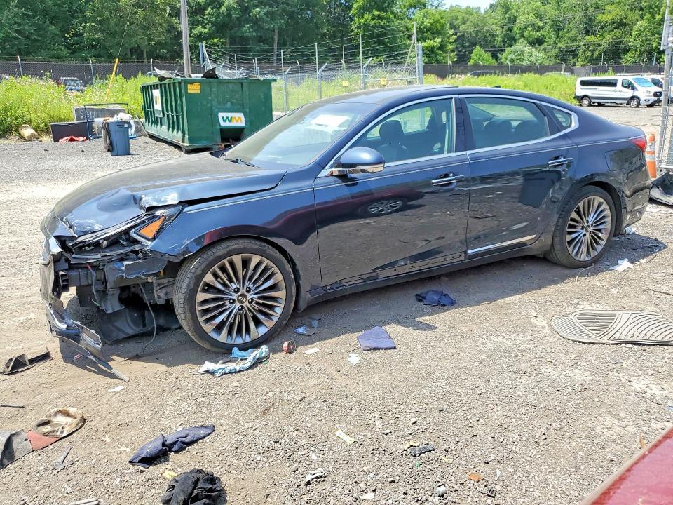 2017 KIA CADENZA LIMITED  