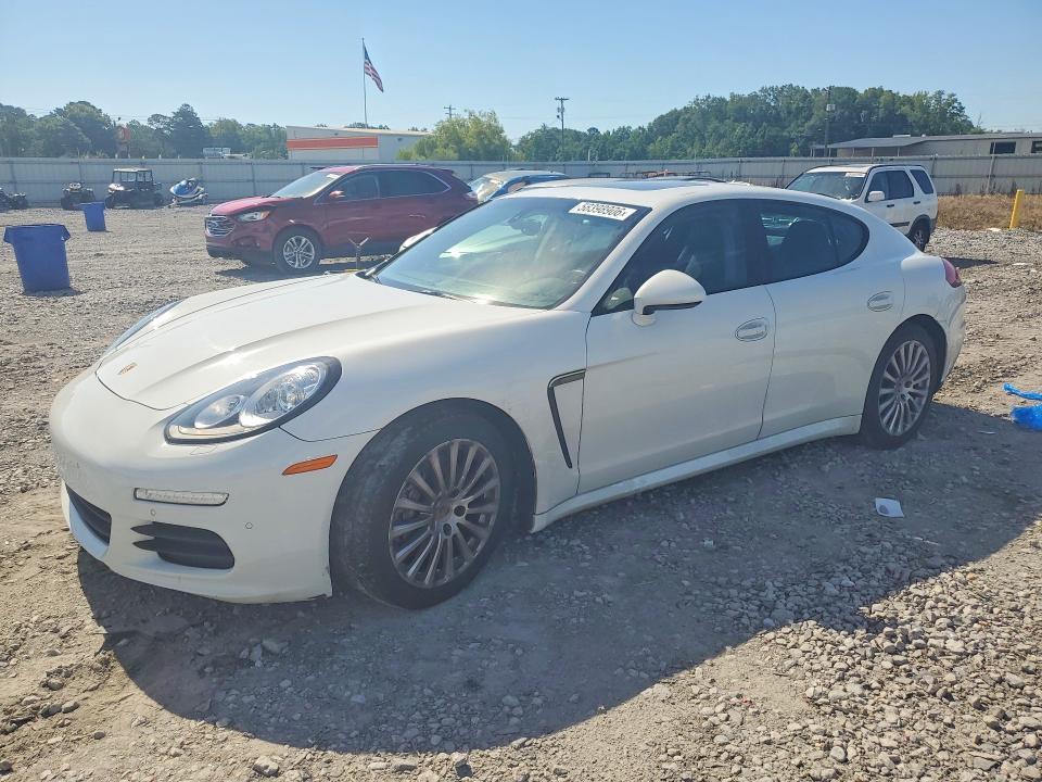 2016 PORSCHE PANAMERA 2  